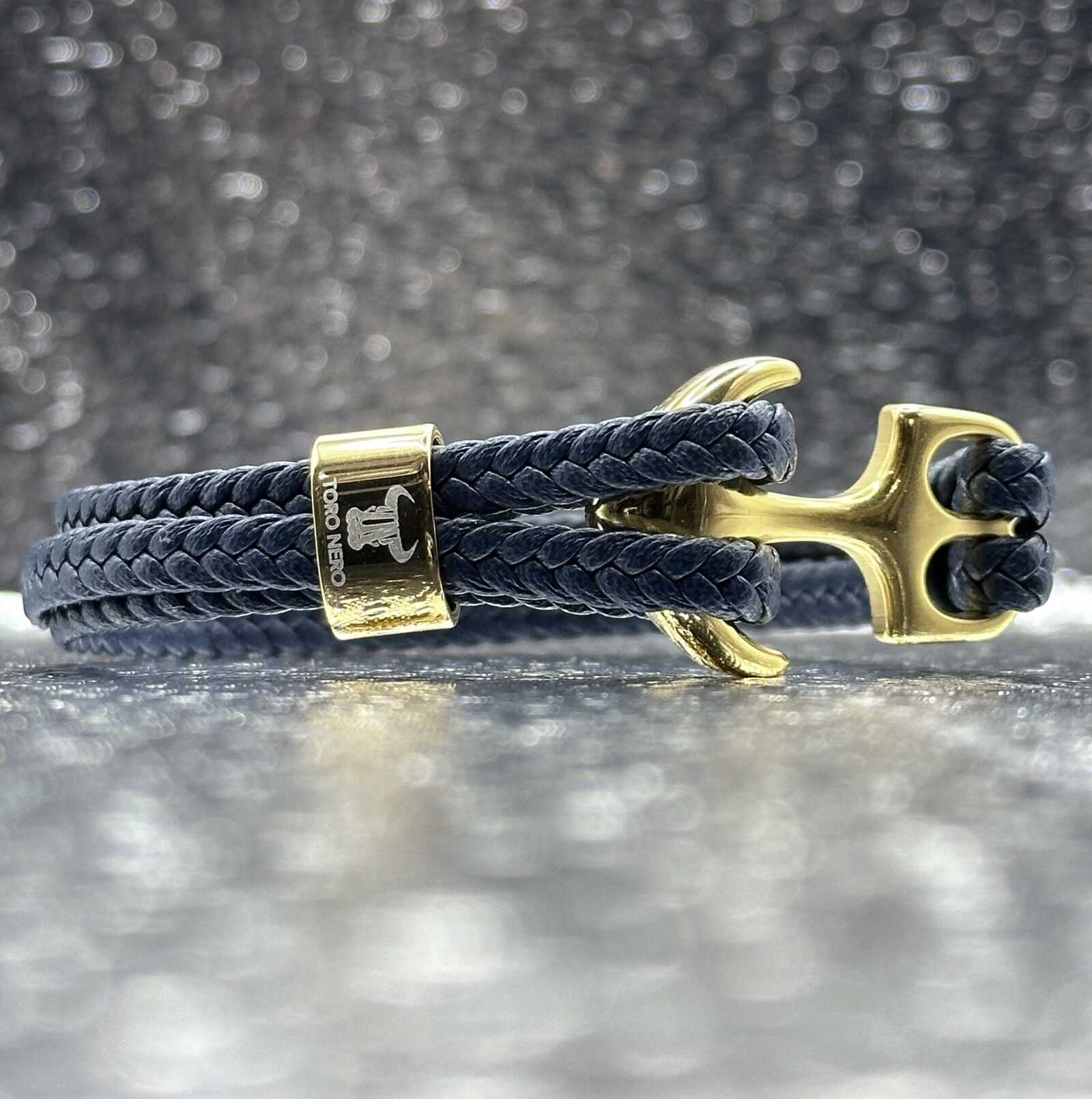 Bratara-barbati-piele-naturala-bleumarin-auriu-Ancora.jpg-scaled