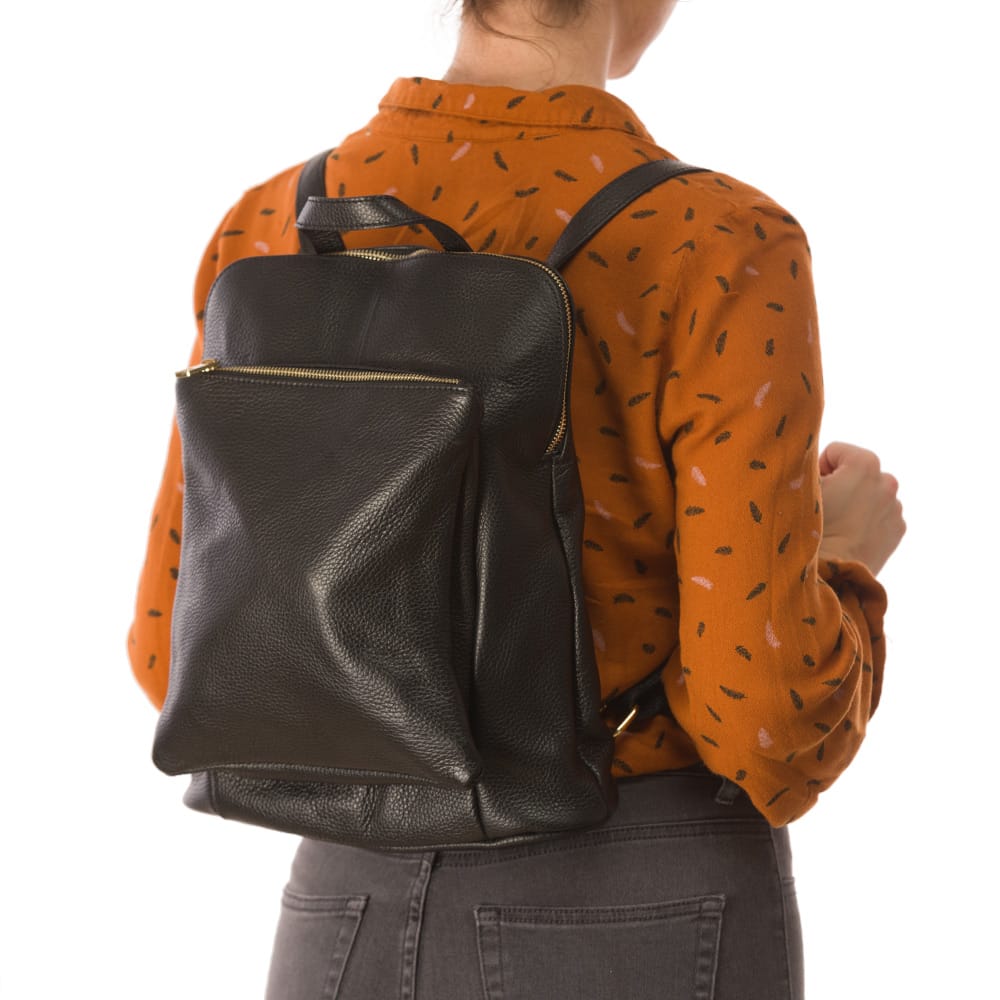 Rucsac-dama-din-piele-naturala-negru-Duality