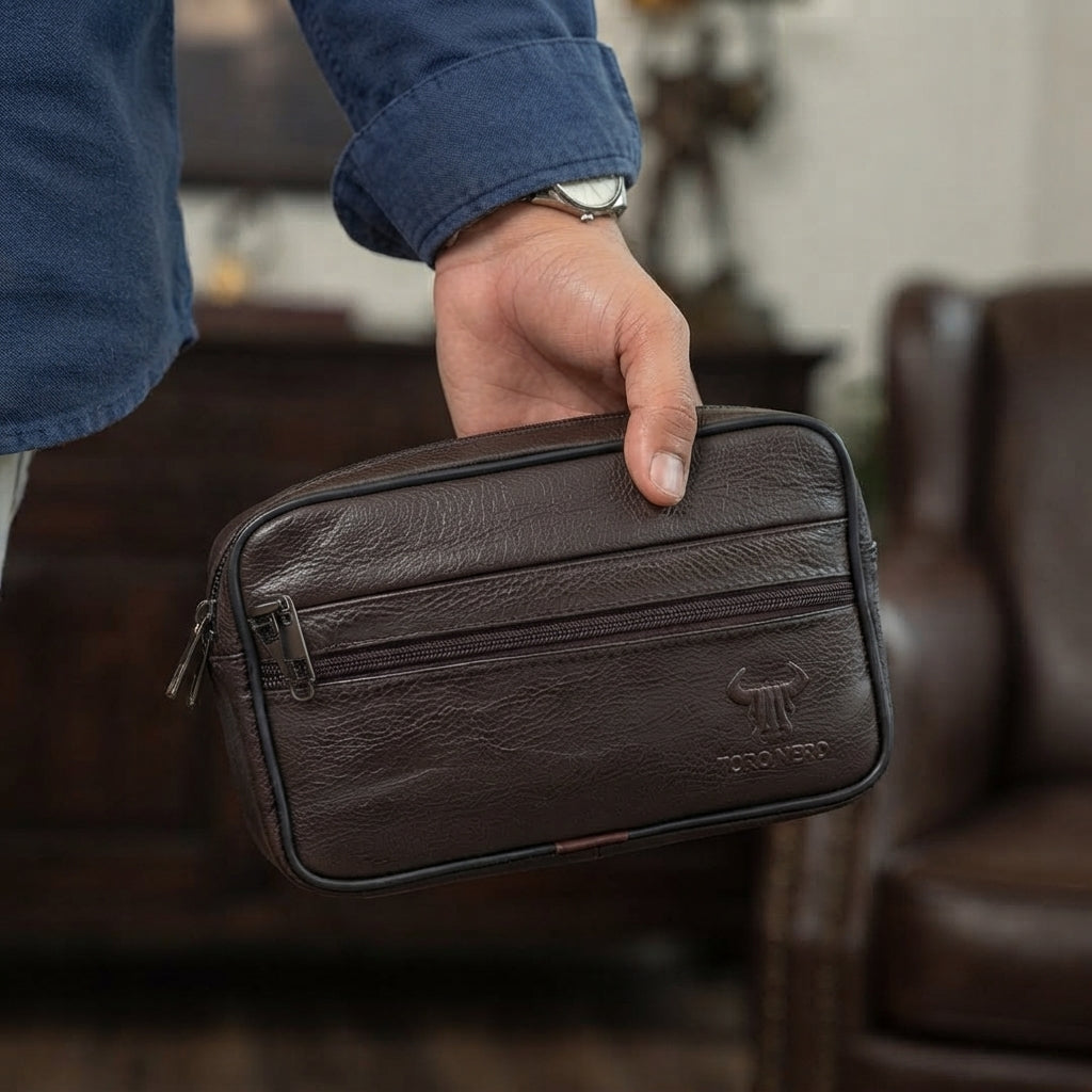 Borseta barbati din piele naturala maro Hand and belt carrier